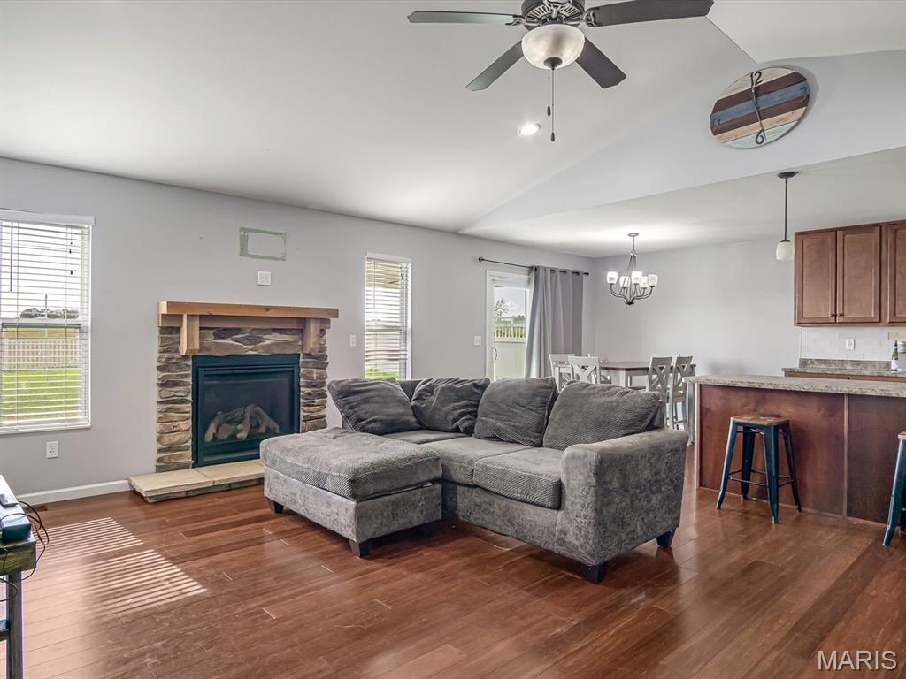 Homes for sale in Waterloo, IL | 1225 Sherwood Ln, Waterloo, IL 62298 | MLS# MIS26046880