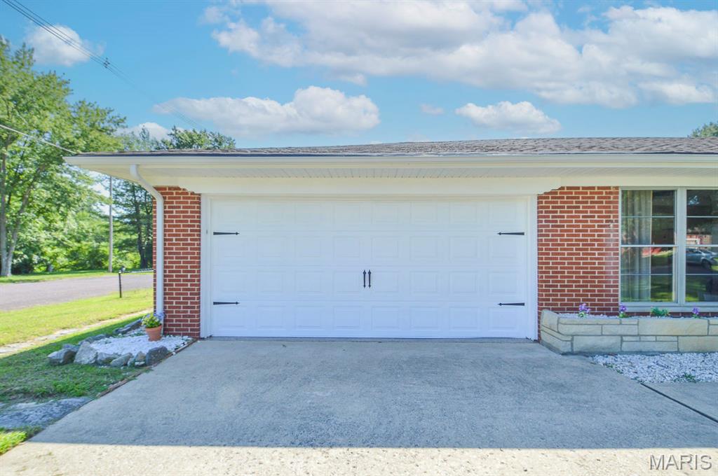 3rd image of 1236 Cynthia Dr, Belleville, IL 62220 | MLS# MIS26046892