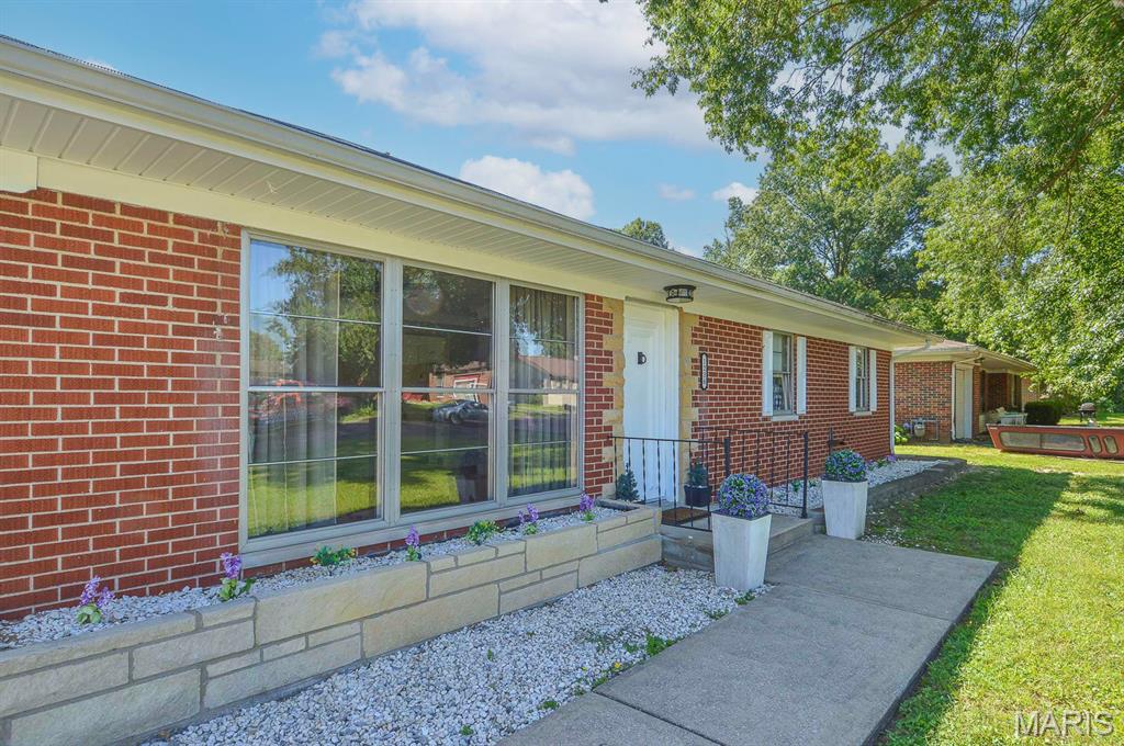 4th image of 1236 Cynthia Dr, Belleville, IL 62220 | MLS# MIS26046892