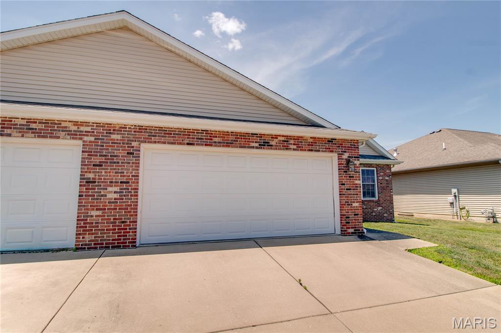 3rd image of 2909 Sandy Ln, Springfield, IL 62711 | MLS# MIS26046909