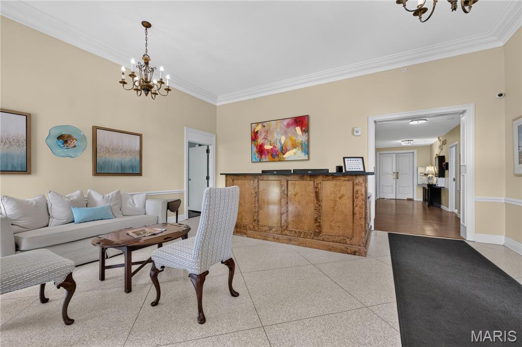 3rd image of 900 S Hanley Rd #4C, Clayton, MO 63105 | MLS# MIS26046910