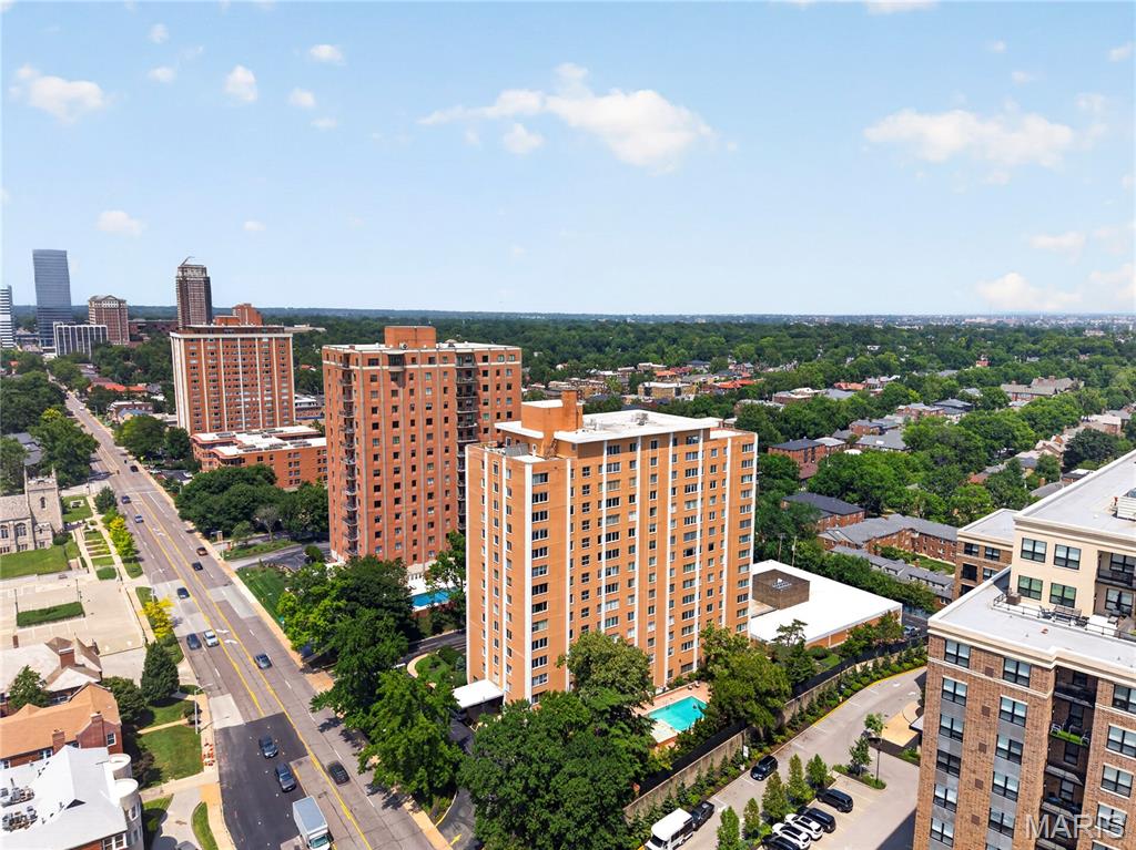 36th image of 900 S Hanley Rd #4C, Clayton, MO 63105 | MLS# MIS26046910