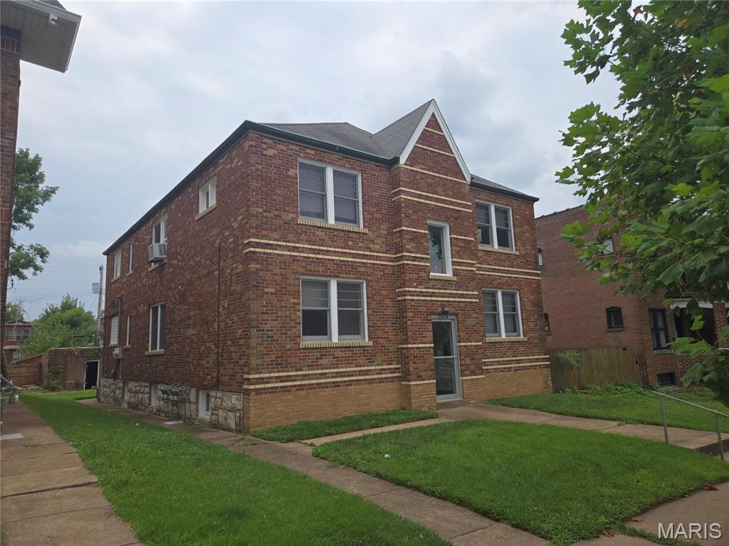 2nd image of 5428 Rhodes Ave, Saint Louis, MO 63109 | MLS# MIS26046930