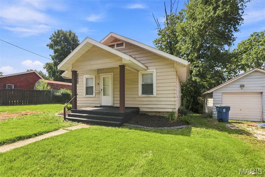 Homes for sale in Alton, IL | 3219 Duco St, Alton, IL 62002 | MLS# MIS26046941