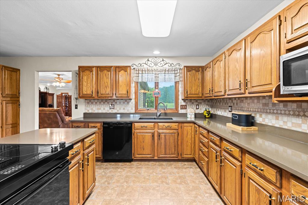 Homes for sale in New Athens, IL | 1431 Old State Route 13, New Athens, IL 62264 | MLS# MIS26046956