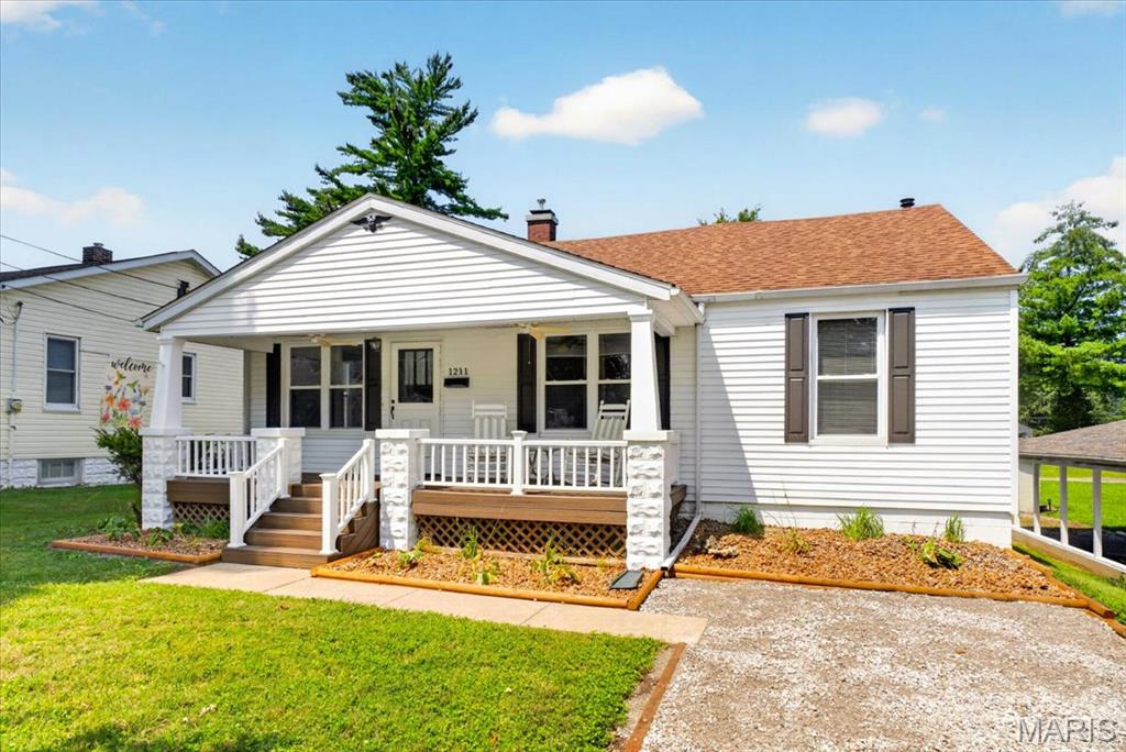 Homes for sale in Swansea, IL | 1211 Kinsella Ave, Swansea, IL 62226 | MLS# MIS26046958