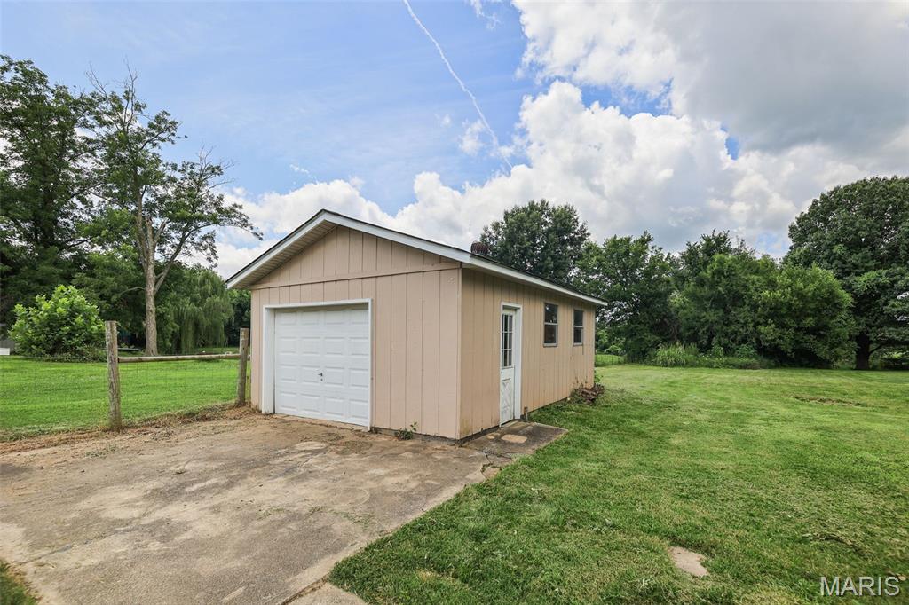 Homes for sale in Edwardsville, IL | 5339 N State Route 159, Edwardsville, IL 62025 | MLS# MIS26046970