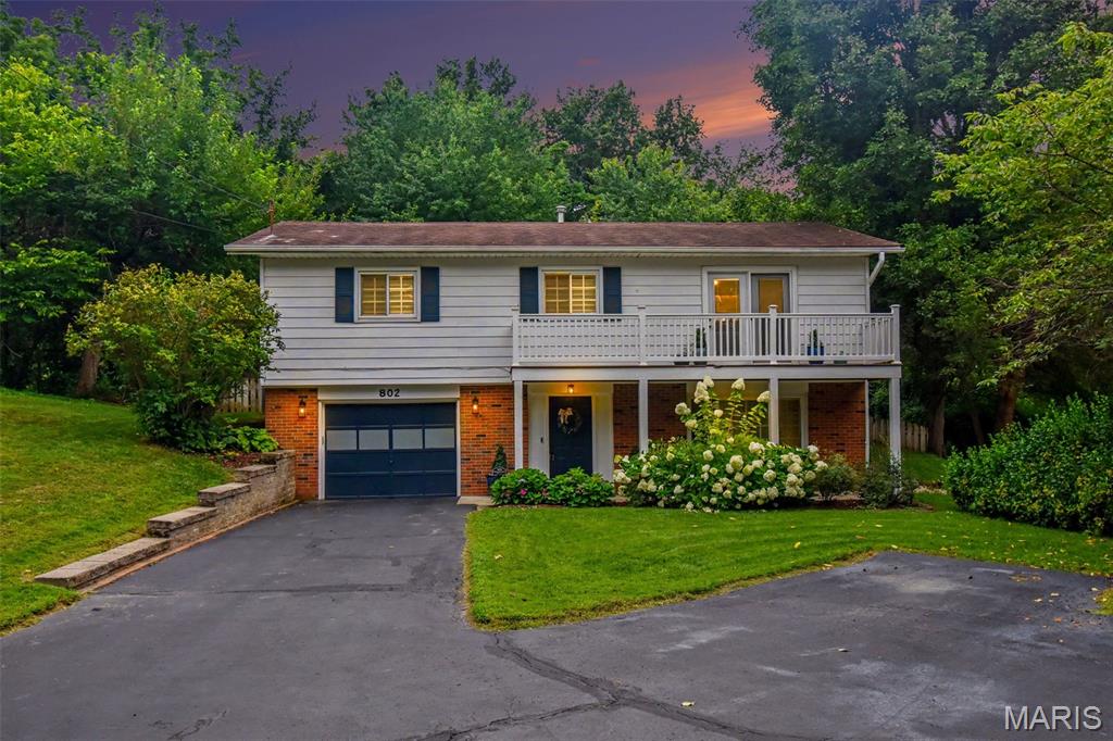 Homes for sale in Collinsville, IL | 802 Oran St, Collinsville, IL 62234 | MLS# MIS26046988