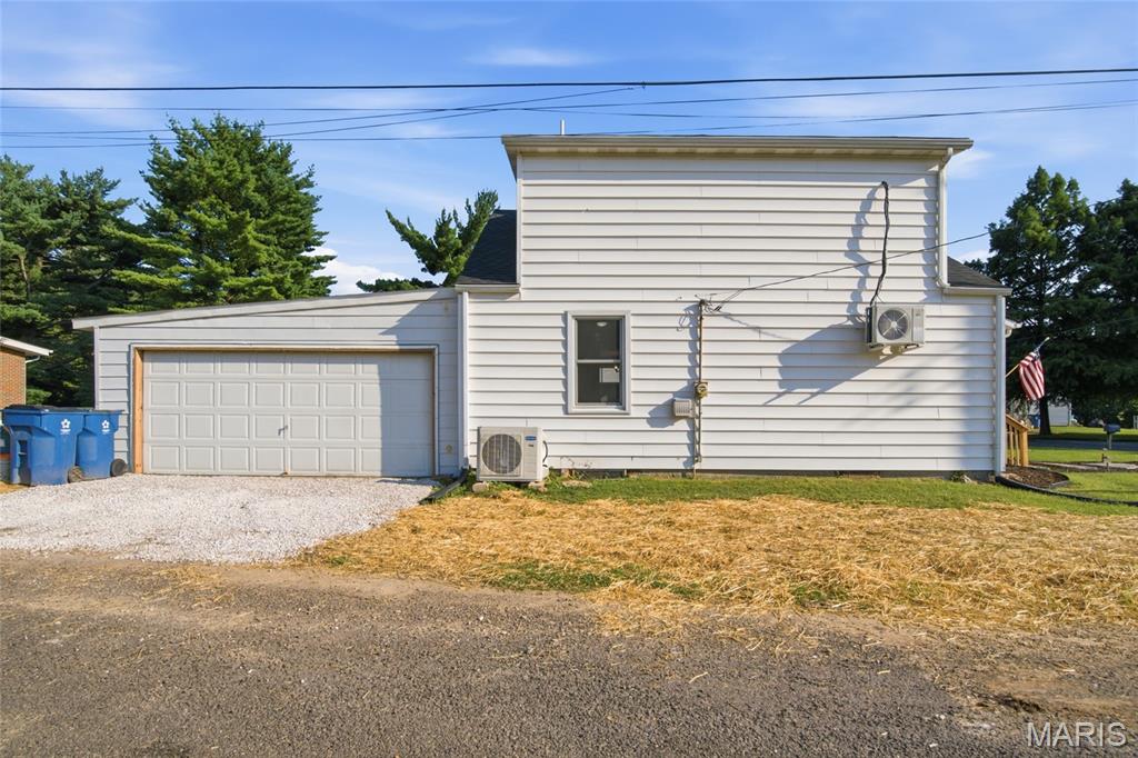 Homes for sale in Collinsville, IL | 106 Guinzy Hl, Collinsville, IL 62234 | MLS# MIS26046989