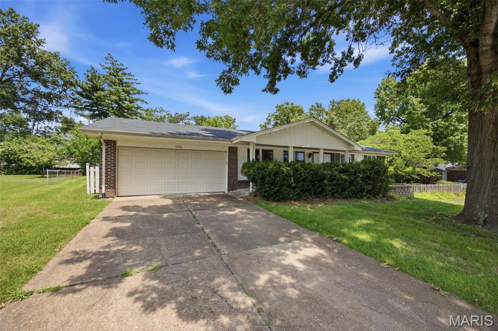2nd image of 1001 Bridgeport Dr, Ellisville, MO 63011 | MLS# MIS26046999
