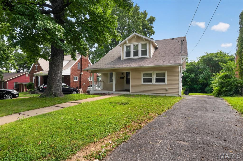 2nd image of 16 Miller Pl, Saint Louis, MO 63135 | MLS# MIS26047019