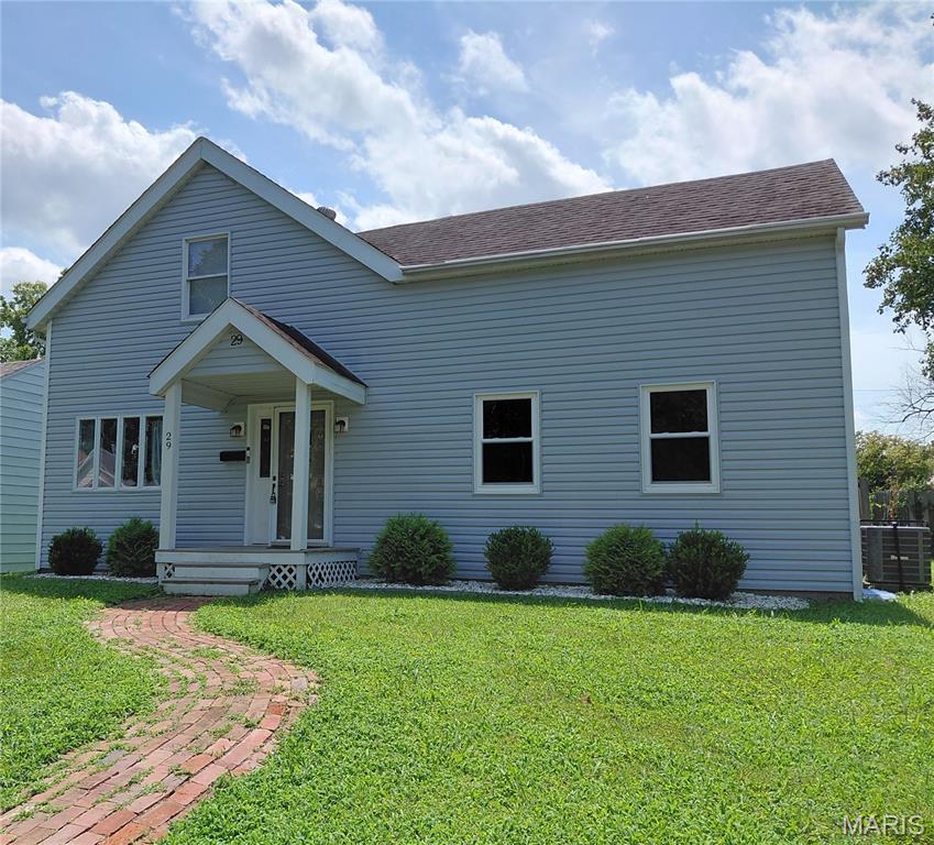 1st image of 29 N Michigan Ave, Belleville, IL 62221 | MLS# MIS26047026