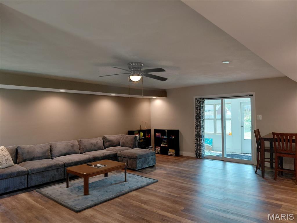 5th image of 29 N Michigan Ave, Belleville, IL 62221 | MLS# MIS26047026