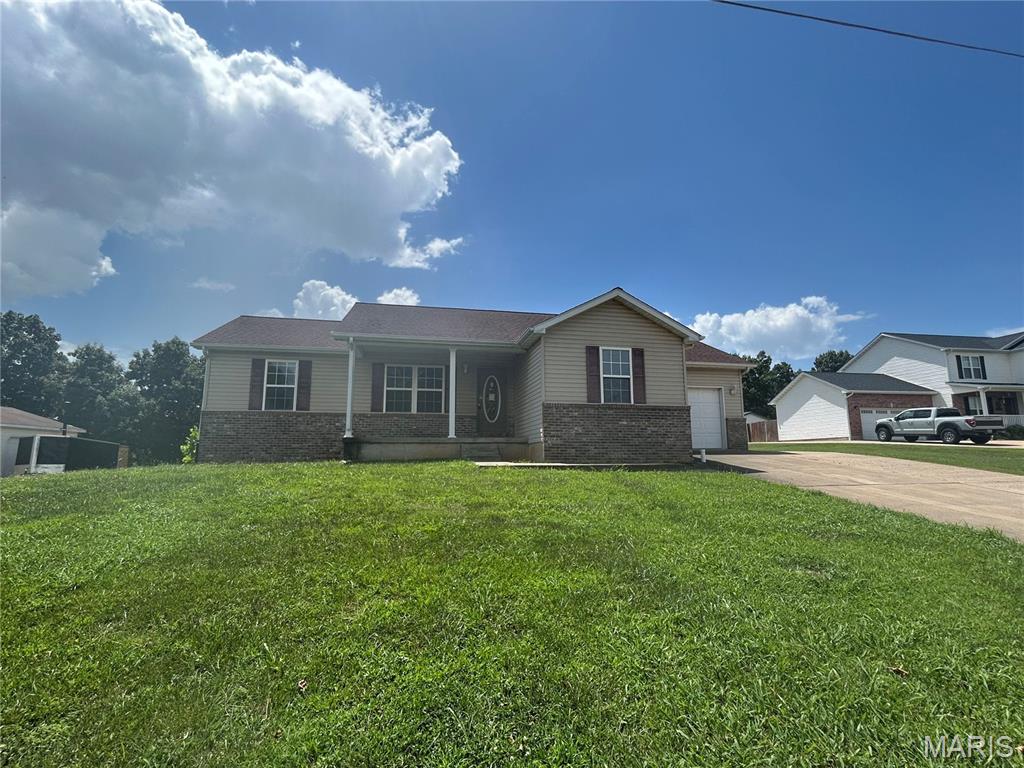 1st image of 1149 Riverwoods Dr, Desloge, MO 63628 | MLS# MIS26047073