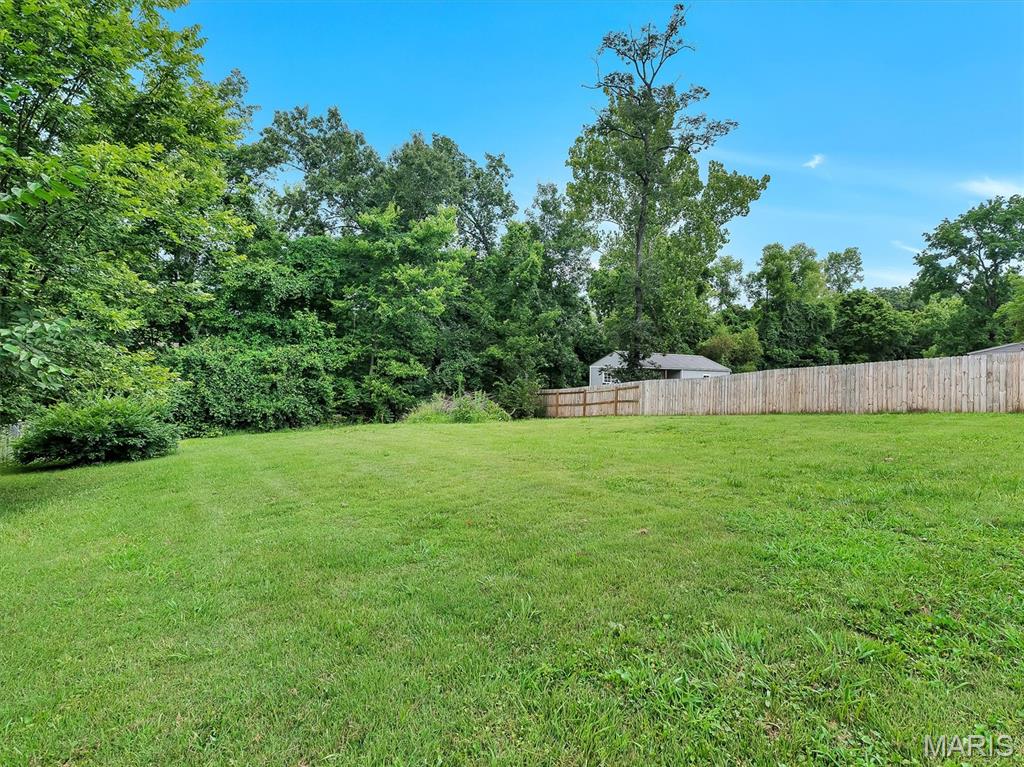 31st image of 951 Eastridge Dr, Pacific, MO 63069 | MLS# MIS26047142