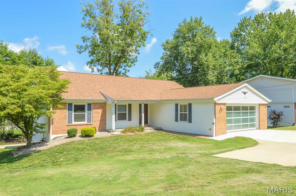 Homes for sale in Lebanon, IL | 1011 Belleville St, Lebanon, IL 62254 | MLS# MIS26047161