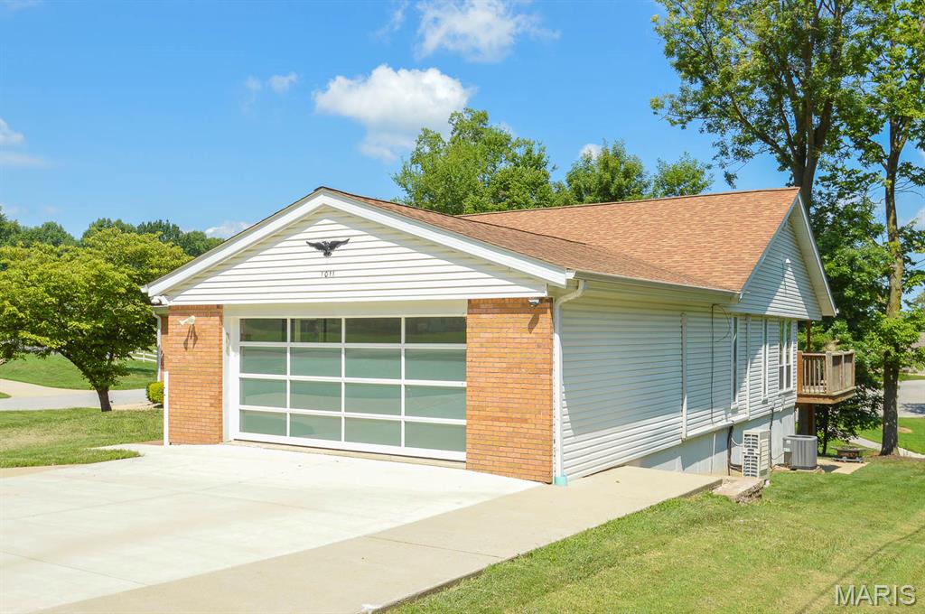 Homes for sale in Lebanon, IL | 1011 Belleville St, Lebanon, IL 62254 | MLS# MIS26047161