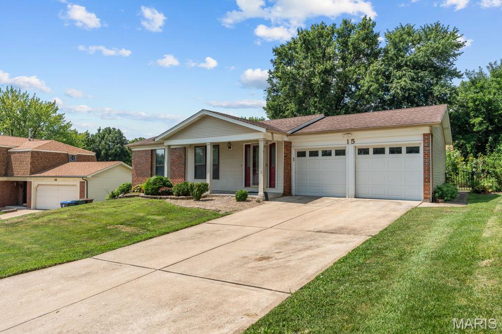 2nd image of 15 Jenny Lind Dr, St Peters, MO 63376 | MLS# MIS26047192