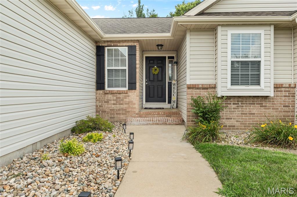 Homes for sale in Glen Carbon, IL | 7022 Richmond Dr, Glen Carbon, IL 62034 | MLS# MIS26047200