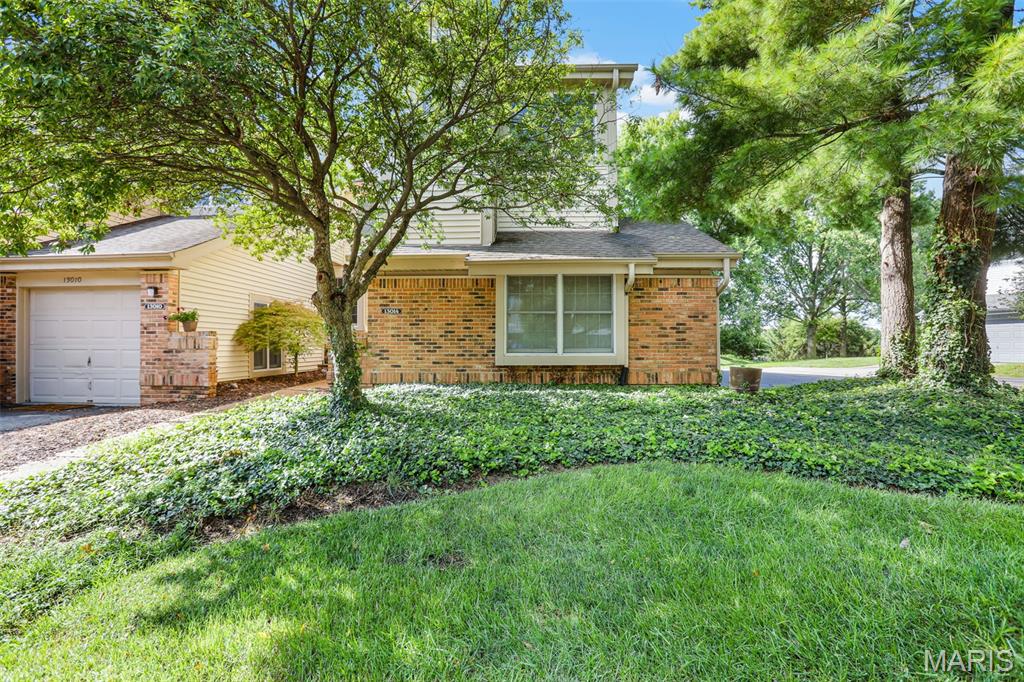 3rd image of 13014 Ray Trog Ct, Saint Louis, MO 63146 | MLS# MIS26047214