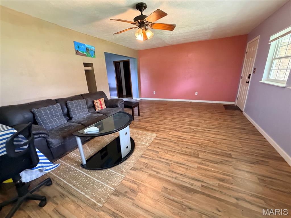 5th image of 617 N Hillcrest Ave, Springfield, MO 65802 | MLS# MIS26047223