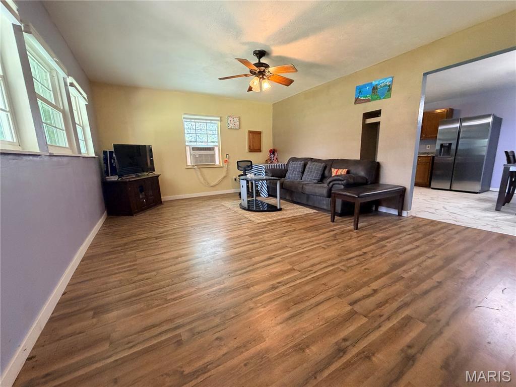 4th image of 617 N Hillcrest Ave, Springfield, MO 65802 | MLS# MIS26047223