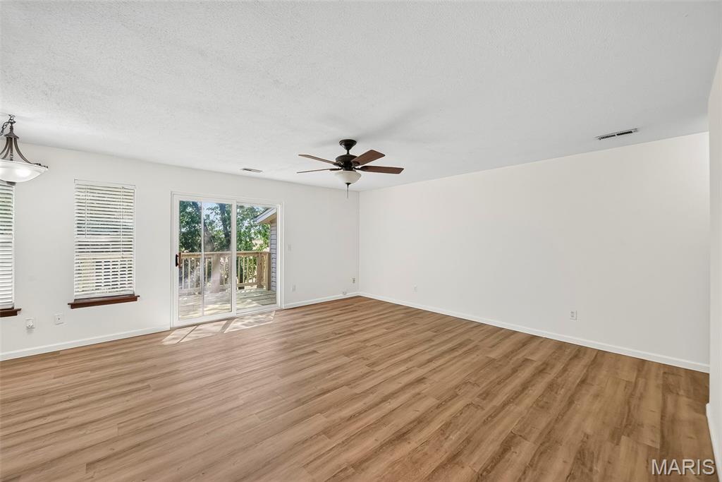 2nd image of 1044 Sugar Creek Ct #5, St Peters, MO 63376 | MLS# MIS26047227