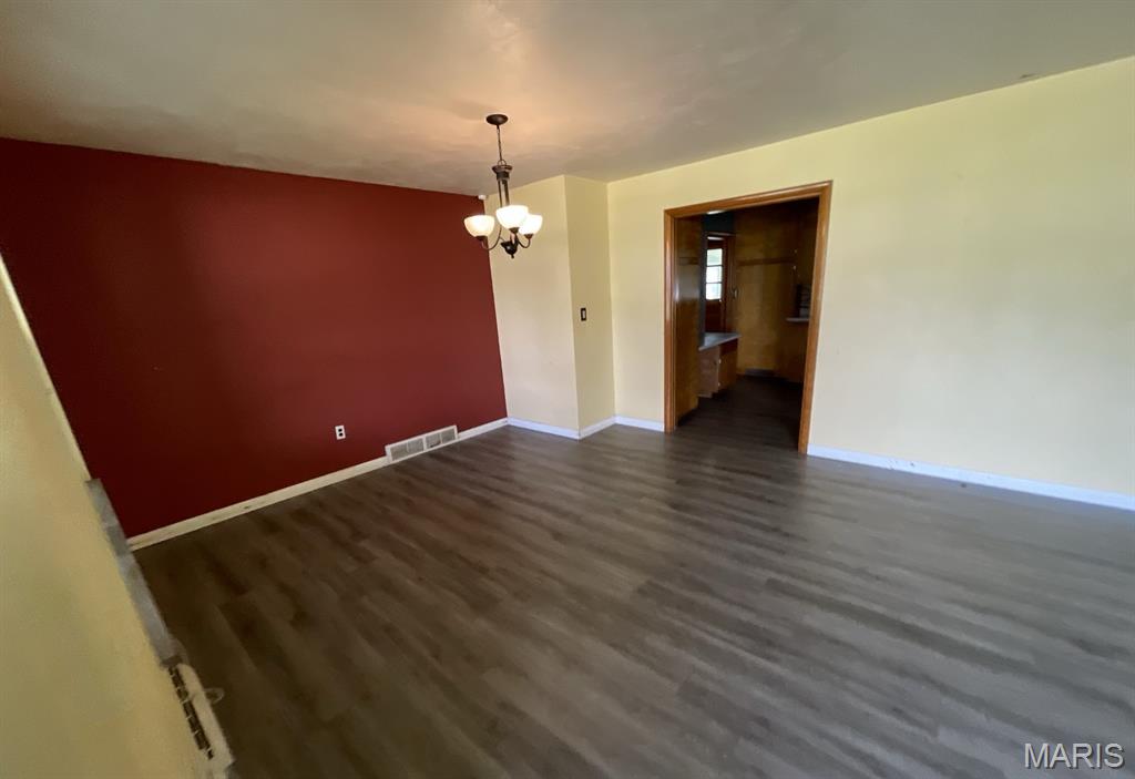 Homes for sale in Jerseyville, IL | 303 W Hickory St, Jerseyville, IL 62052 | MLS# MIS26047288