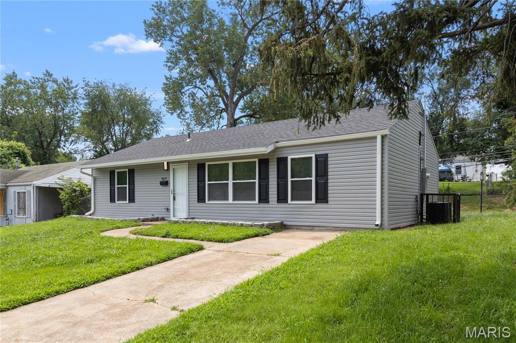 2nd image of 9825 Dennis Dr, Saint Louis, MO 63136 | MLS# MIS26047357