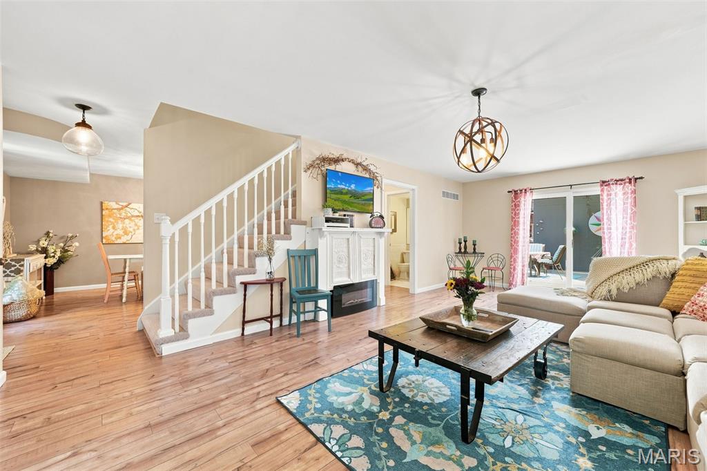 5th image of 13536 Coliseum Dr, Chesterfield, MO 63017 | MLS# MIS26047389
