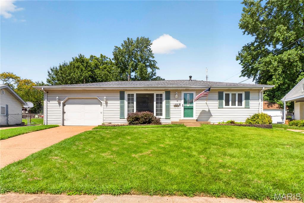2nd image of 6705 Vineland, Hazelwood, MO 63042 | MLS# MIS26047402