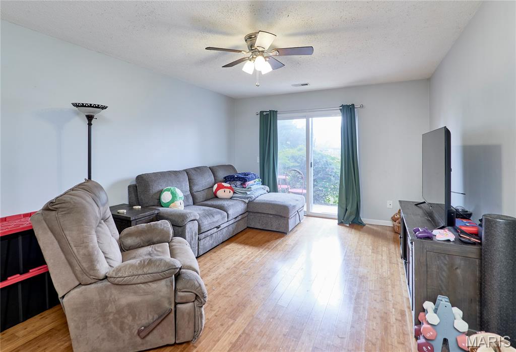 5th image of 1626 Summergate Pkwy #E, Saint Peters, MO 63303 | MLS# MIS26047466
