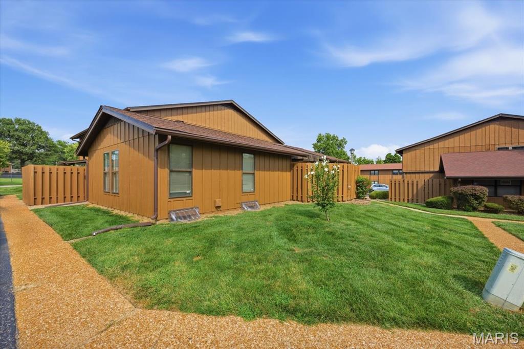 1st image of 504 Whitehall Ct, Belleville, IL 62223 | MLS# MIS26047473