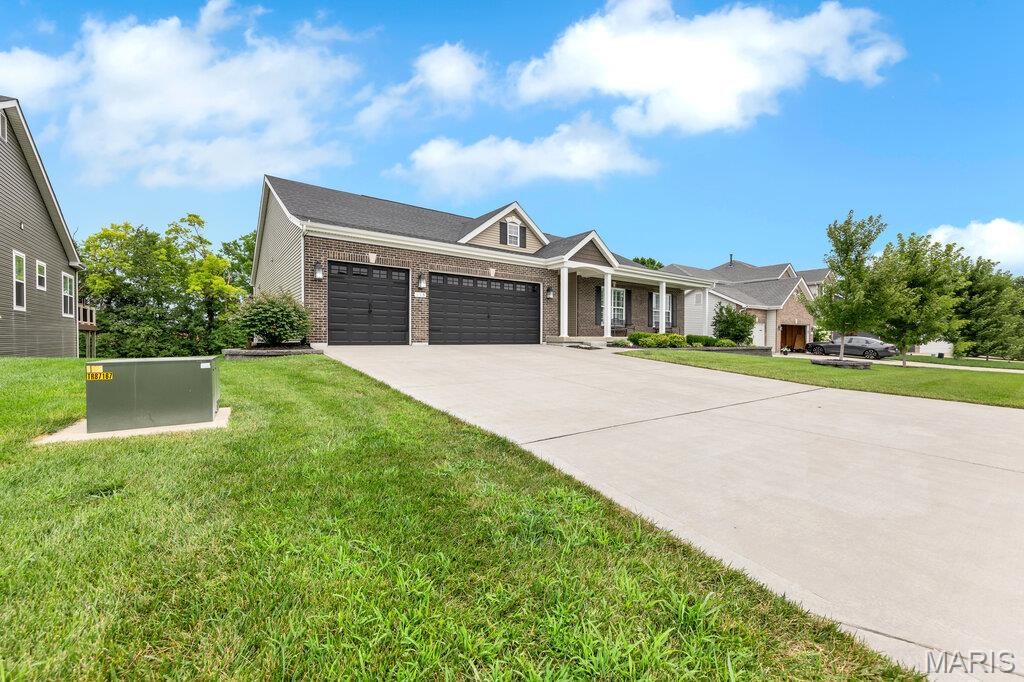 4th image of 115 Hannahs Mill Dr, Lake St Louis, MO 63367 | MLS# MIS26047599