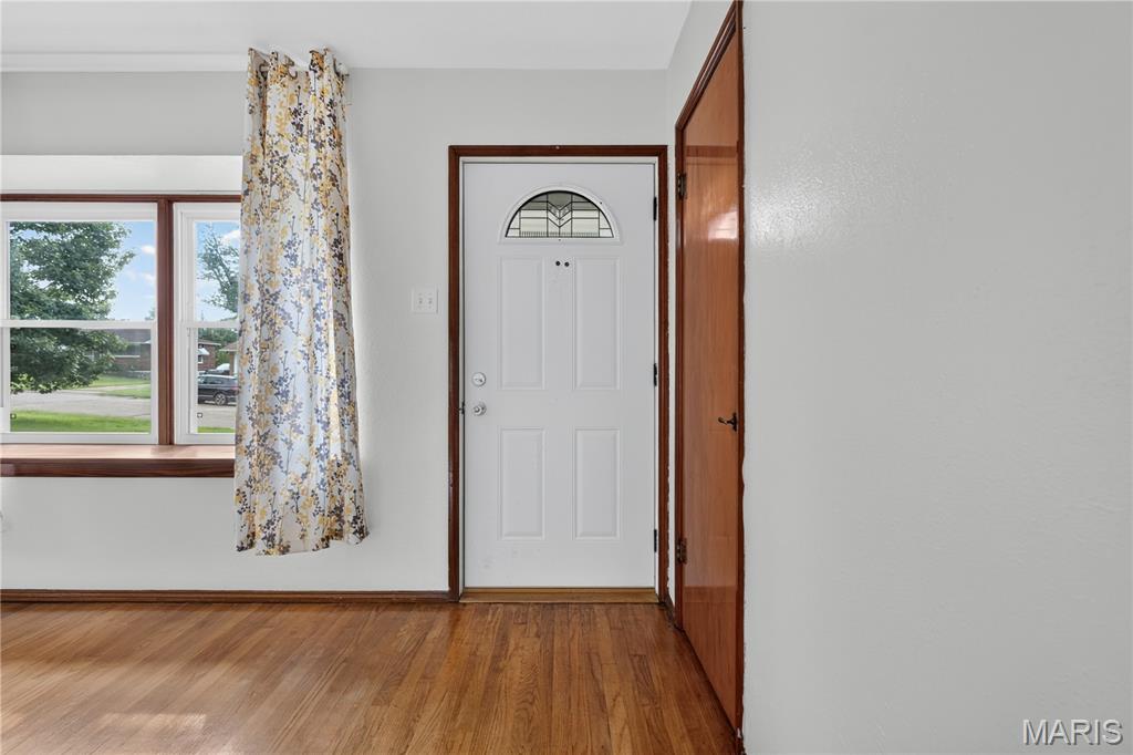 image of 7119 Marwinette Ave, St Louis, MO 63116 | MLS# MIS26047617
