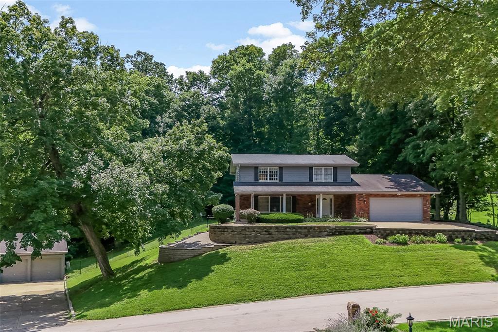 2nd image of 12 Chaparral Ln, Glen Carbon, IL 62034 | MLS# MIS26047622