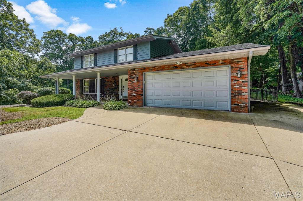 3rd image of 12 Chaparral Ln, Glen Carbon, IL 62034 | MLS# MIS26047622