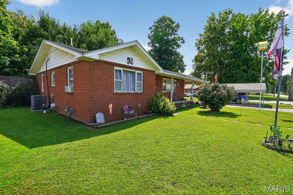 3rd image of 914 Delano St, Poplar Bluff, MO 63901 | MLS# MIS26047735