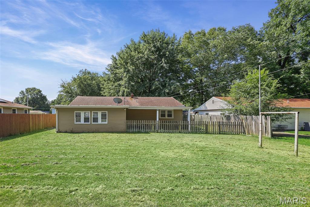 Homes for sale in Fairview Heights, IL | 203 Stites Ave, Fairview Heights, IL 62208 | MLS# MIS26047743