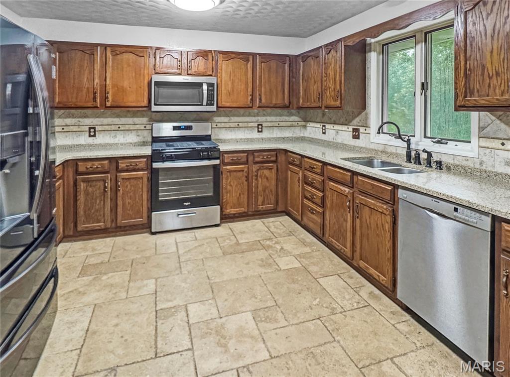 3rd image of 4600 Hilltop Dr, Washington, MO 63090 | MLS# MIS26047801