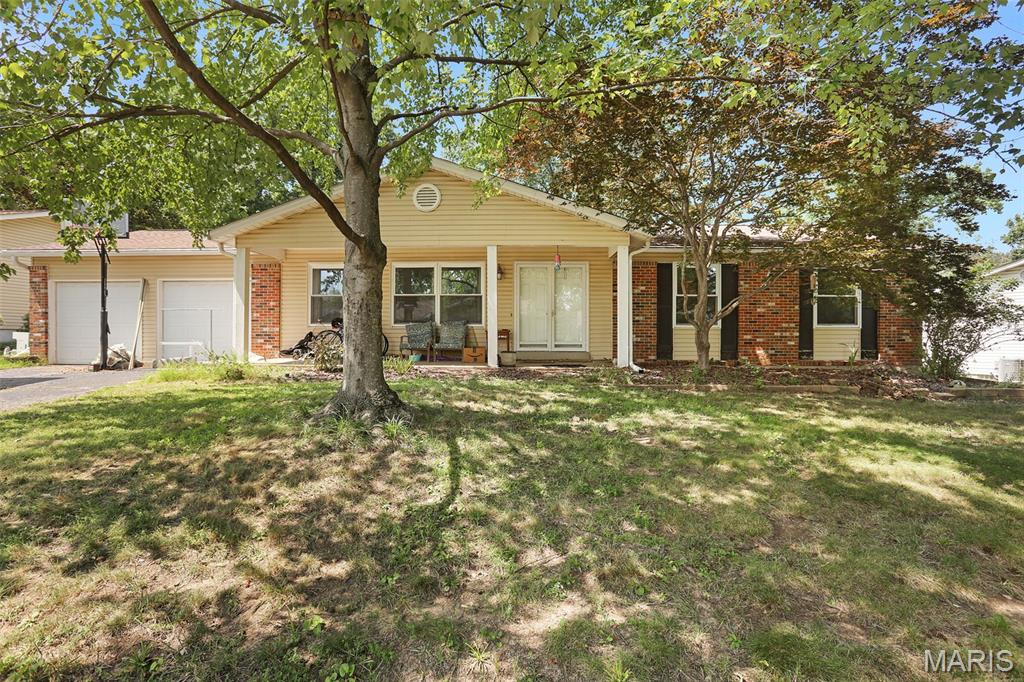 2nd image of 13383 Windbrooke Ln, Saint Louis, MO 63146 | MLS# MIS26047810
