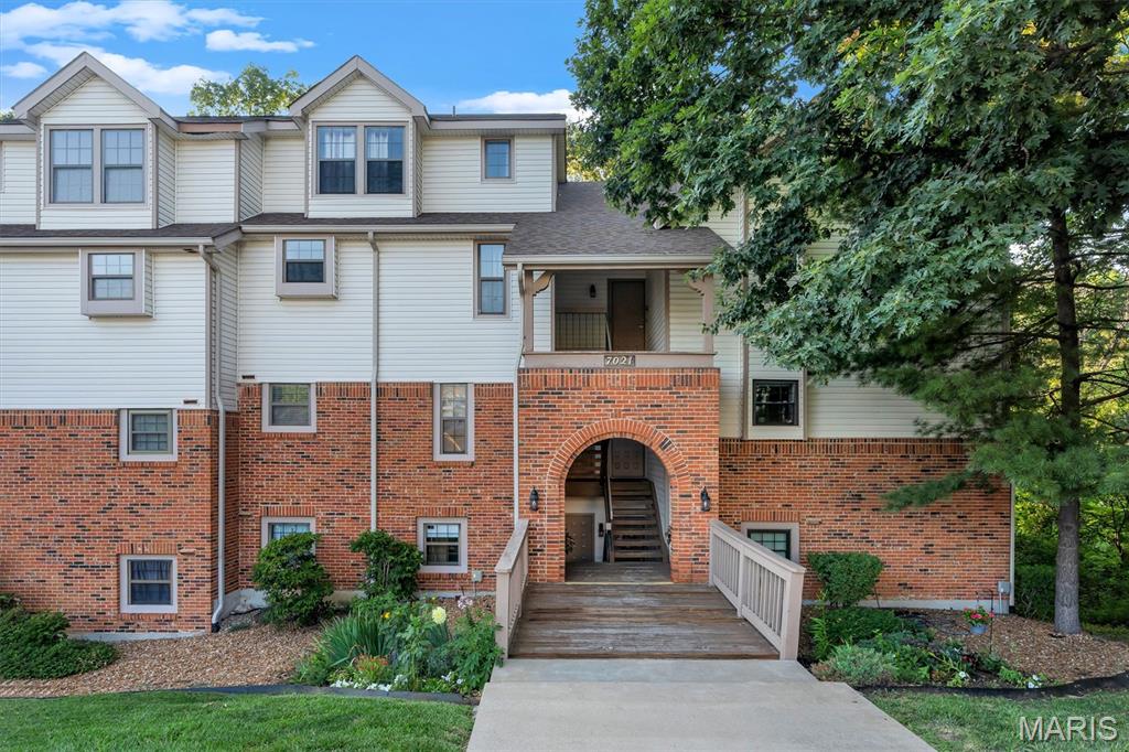 1st image of 7021 Green Tee Ct, Saint Louis, MO 63129 | MLS# MIS26047946