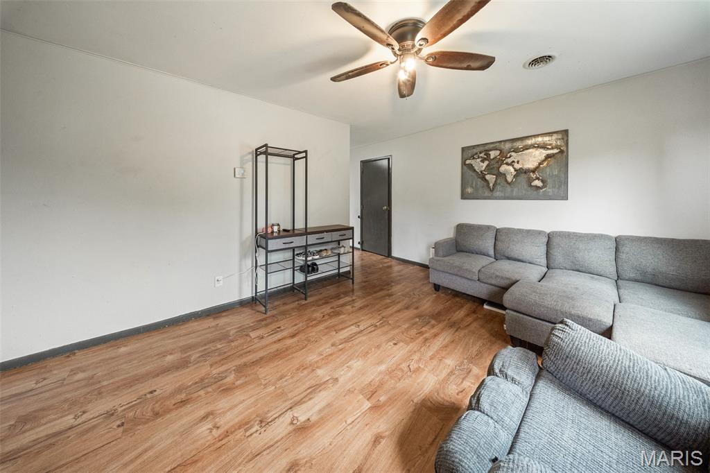 4th image of 5 King Dr, Rolla, MO 65401 | MLS# MIS26047965