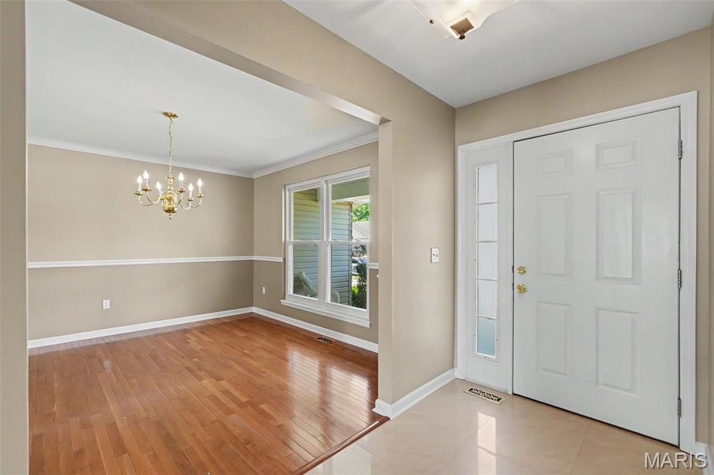3rd image of 304 Thoroughbred Trl, St Peters, MO 63376 | MLS# MIS26048038