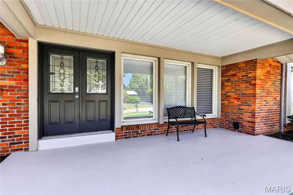 3rd image of 14316 Markham Ln, Chesterfield, MO 63017 | MLS# MIS26048047
