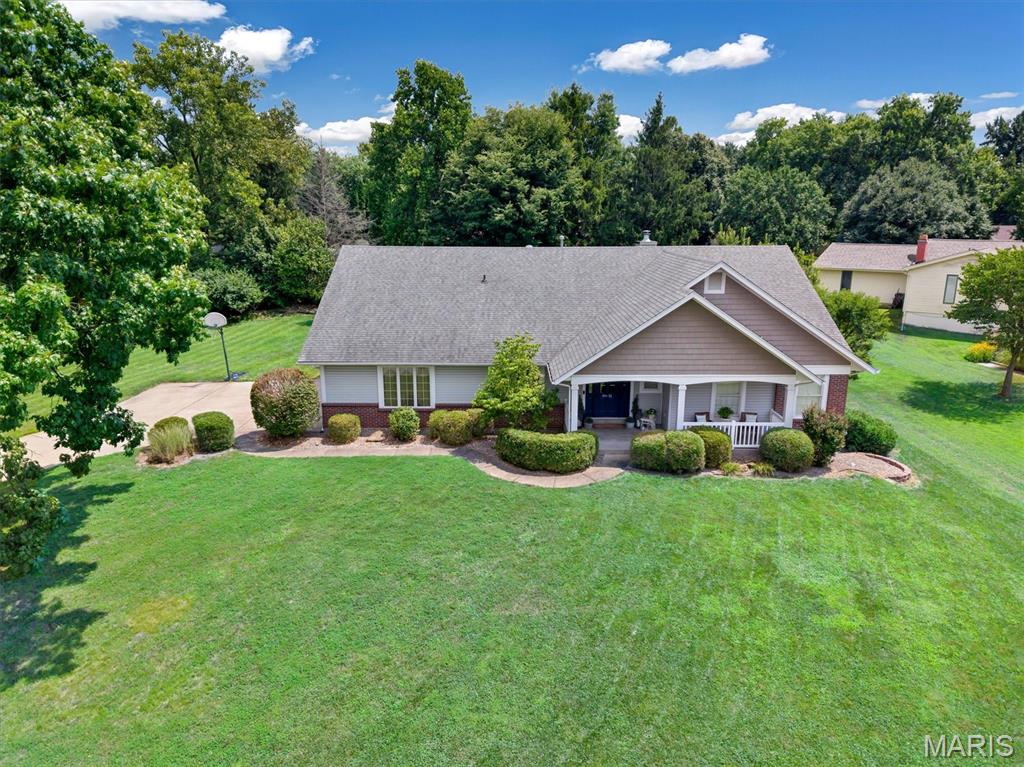 2nd image of 32 Kensington Pl Ct, Saint Charles, MO 63304 | MLS# MIS26048056