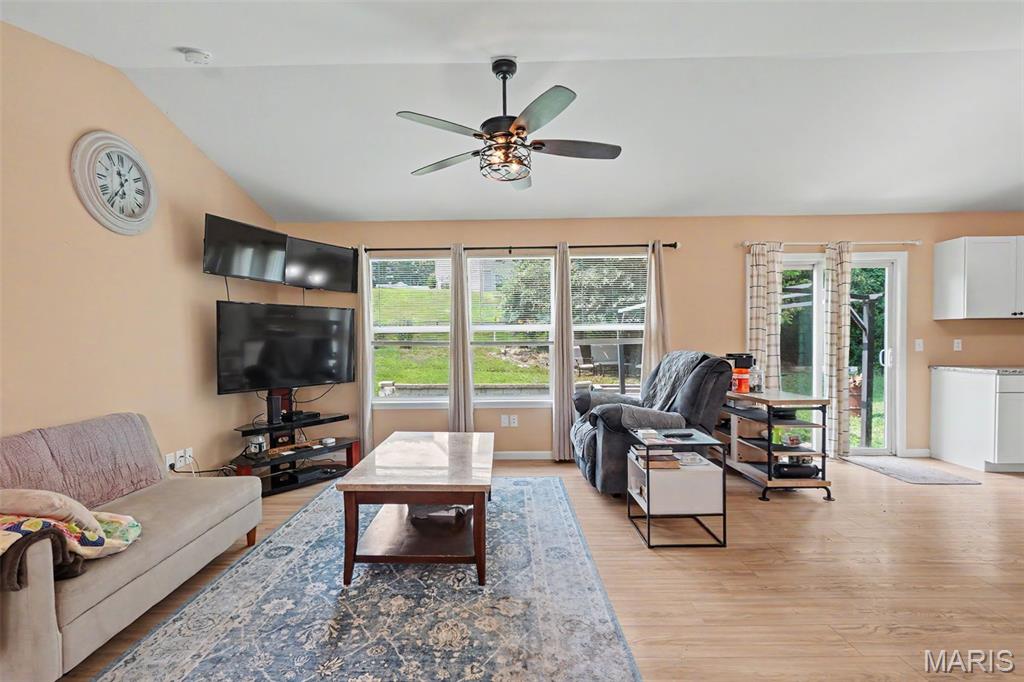 3rd image of 1023 Wrigley Cir, Warrenton, MO 63383 | MLS# MIS26048078