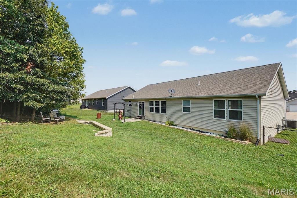 5th image of 1023 Wrigley Cir, Warrenton, MO 63383 | MLS# MIS26048078