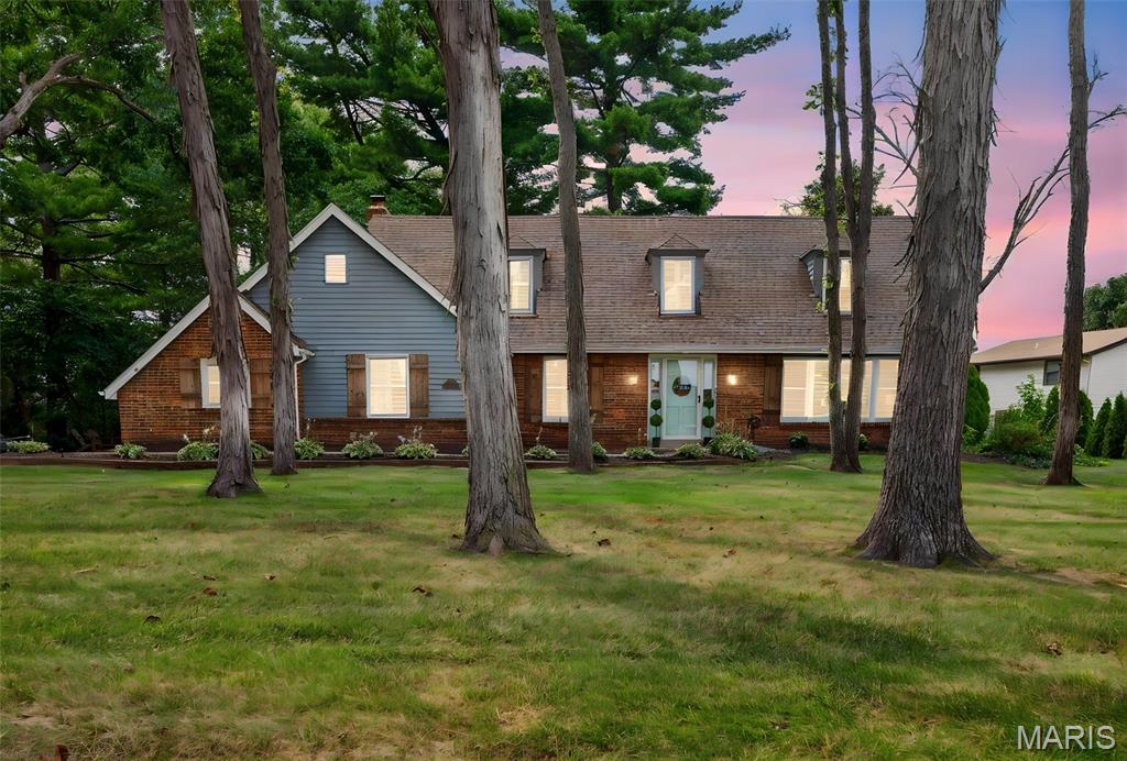 2nd image of 4 Chantilly Ct, Lake Saint Louis, MO 63367 | MLS# MIS26048089