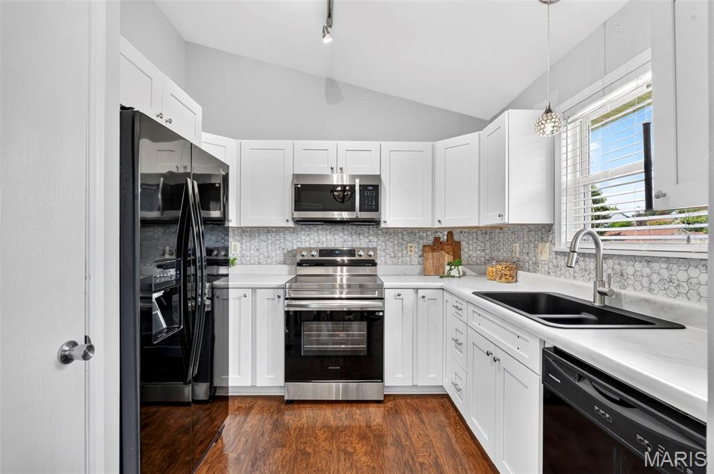 4th image of 74 Hickory Cir, Union, MO 63084 | MLS# MIS26048102